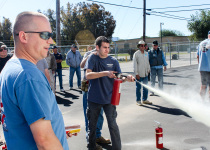 CAFSOCAL-2016FireExtinguisherTraining-009